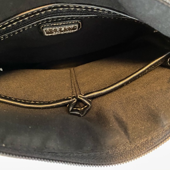 5/$25 - Tartan Plaid Crossbody handbag - Picture 8 of 11